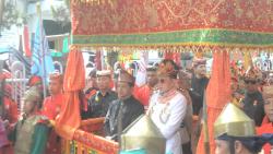 Riyanto Pamungkas Resmi Menyatu dalam Adat Saibatin,Sandang Gelar Khadin Mas Narapati Jaya Pamungkas