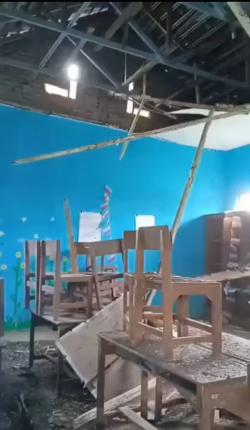 SDN Banyuwulu 4 di Bondowoso Alami Kerusakan Parah, Video Viral di Media Sosial