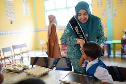 Istri Bupati Aceh Selatan Bantah Terlibat Proyek Website Desa: “Itu Fitnah dan Pembohongan Publik”