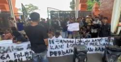 Tragis! Pasien Meninggal di Jalan Rusak, Warga Cileles Lebak Protes Proyek Tol Serang–Panimbang
