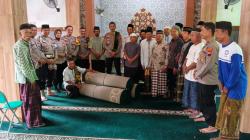 Juling Is The New Trend  Polsek Kedawung Dekatkan Diri, Berdakwah hingga Shalat Jumat ​​​​​​​