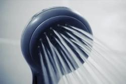 Rahasia Besar di Balik Mandi Jumat: 3 Keutamaannya yang Jarang Diketahui Umat Muslim!