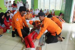 Maros Update: Siswa Belajar Evakuasi Asik Tanpa Takut Salah dan Aman!