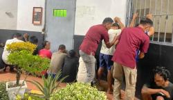 Razia Gabungan di Lapas Indramayu, Petugas Amankan Barang Terlarang