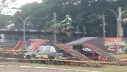 Di Tengah Guyuran Hujan, Puluhan Crosser Ikuti Trial Game Dirt 2025 Seri 5 Bandung