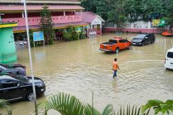Ribuan Warga Mengungsi Akibat Banjir Medan, Wali Kota Pastikan Bantuan Tersalurkan