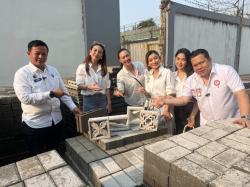 Kenalkan Karya Warga Binaan, Aktris Dea Lestari Keliling Lapas di Berbagai Daerah