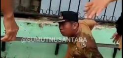 Viral! Lurah Medan Terjungkal ke Parit Usai Didorong Warga yang Tolak Ditertibkan