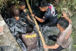 Polresta Cilacap dan PSDA Bergerak Cepat Atasi Banjir 