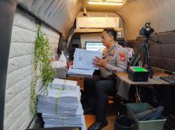 Perpanjang SIM Kini Lebih Mudah, Polres Karawang Buka Gerai SIM Keliling