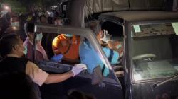 Geger! Pria Lansia di Tuban Ditemukan Tak Bernyawa di Dalam Mobil Terparkir, Mesin Keadaan Menyala
