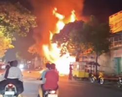 Toko Pakaian Dilalap Si Jago Merah, Karyawan Nyaris Jadi Korban