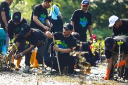 Pecahkan Rekor Dunia, 1,3 Juta Mangrove Ditanam dalam Sehari di Kendal