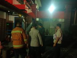 Mess Kosong Pabrik Plastik di Taman Sidoarjo Ludes Terbakar, Api Diduga dari Tumpukan Sampah