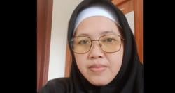 20 Tahun Mengabdi, Dini Pitria Tumbang oleh Satu Tamparan ke Murid
