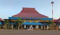 Erupsi Lewotobi Laki-laki, Bandara Maumere Lumpuh dan Warga Mengungsi di Tengah Hujan Abu