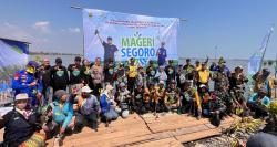 Mangrove Tumbuh, Harapan Baru untuk Pesisir Batang dari Program Mageri Segoro