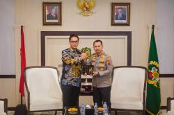 Poskamling Comeback! Wali Kota Medan Gandeng Kapolretabes Ciptakan Keamanan Lingkungan