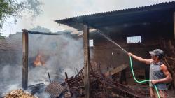 Gudang Jagung di Perak Jombang Kebakaran, Api Sumbernya Dari Sini