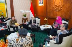 Literasi dan Keuangan Syariah di Jatim Terus Tumbuh