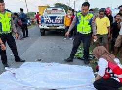 Brak! PCX Tabrak Mobil Boks di Nambuhan Purwodadi, Satu Meninggal Dunia, Tiga Lainnya Luka