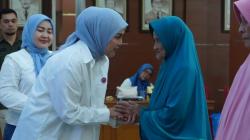 Bakti Sosial di Bukittinggi, BKOW Sumbar Dukung Pengentasan Kemiskinan Perempuan dan Disabilitas
