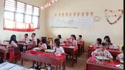 MBG Hadir di SDN Hutaraja, Dorong Pola Makan Sehat dan Kebersamaan Siswa