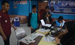 Lewat Program SILAU, Imigrasi Karimun Jemput Bola Layani Permohonan Paspor di Pulau Moro