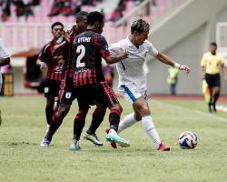 Lawan 10 Pemain, Persiba Balikpapan Dikalahkan Persipura 1-0