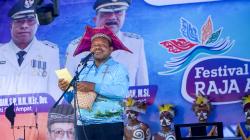 Wagub PBD Buka Dua Festival di Raja Ampat : Kolaborasi Budaya, Ekologi, dan Inovasi Pariwisata