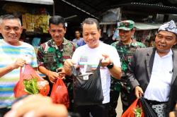 Bupati Kudus Ajak ASN Belanja di Pasar Tradisional, Hidupkan Semangat Ekonomi Rakyat
