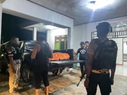 Satgas Ops Damai Cartenz Beserta Polres Yahukimo Evakuasi Korban Penganiayaan di Yahukimo