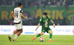 Macan Kemayoran Berpesta di Kandang Buaya, Taklukkan Persebaya 1-3