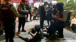 2 Pemuda Bawa Sajam Diamankan Sat Samapta Polresta Surakarta Saat Patroli