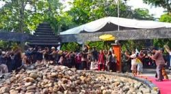 Sakral dan Penuh Makna, Pengambilan Api Abadi Kayangan Api Awali HJB ke-348