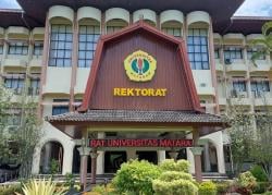 Unram Bantah Intervensi: Sanksi Etik Tidak Terkait Pemilihan Rektor 2025