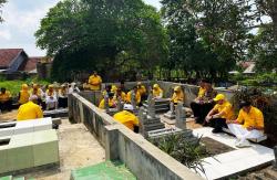 Golkar Gelar Tabur Bunga dan Doa di Makam Pahlawan dan Tokoh Partai