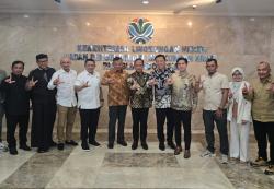 Menteri LH Segera Cabut Sanksi Belasan KSO di Puncak, Dorong Investasi Hijau