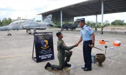 Penerbang Muda Lanud Roesmin Nurjadin Sukses Terbang Solo Bawa Hawk