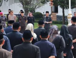 Wali Kota Cirebon Edo Sentil ASN yang Nyaman di Zona Birokrasi: Jabatan Harus Terbuka