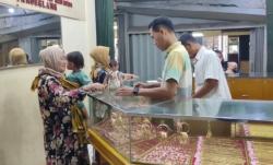 Harga Emas Tembus Rp2,1 Juta per Gram! Pedagang di Pandeglang Kelimpungan, Omzet Anjlok 50 Persen