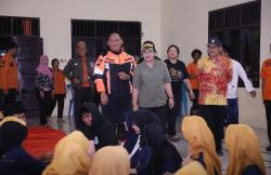 Tinjau Banjir di Genuk, Agustina Optimalkan Pompa dan Dirikan Dapur Umum