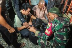 Dramatis! Cowok Riau Gagal Move On Panjat Tower 40 Meter, Baru Mau Turun Setelah Dibujuk Pacar!