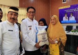 Bantuan Beras Ringankan Beban Warga di Daerah Rentan