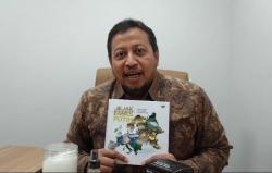 Riset Dua Tahun, Prof. Misri Hasilkan Buku Sejarah Garam Indonesia Demi Bangkitkan Nusantara