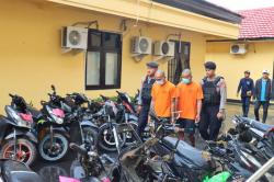 Curi Puluhan Motor, Dua Pria Tampan Dibekuk Polisi Polres Kobar