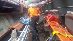 Bus Rombongan Forum Kesehatan Semarang Terguling di Tol Pemalang, 4 Orang Tewas