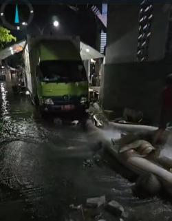 Atasi Banjir, Walikota Maksimalkan Semua Jenis Pompa dan Instruksikan Jajaran Aktif Pantau Lapangan
