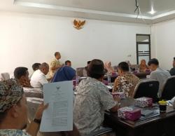 Petani dan Pedagang Cirebon Suarakan Kekhawatiran atas Raperda Kawasan Tanpa Rokok
