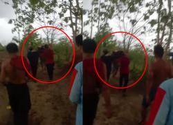 Viral! Ibu Hamil Ditandu Warga Menyusuri Jalan Setapak di Perbukitan Bondowoso